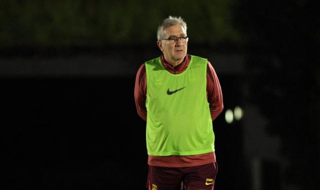 开云APP-国足奏响东京战歌！伊万无惧日本刺探首发仍存悬念