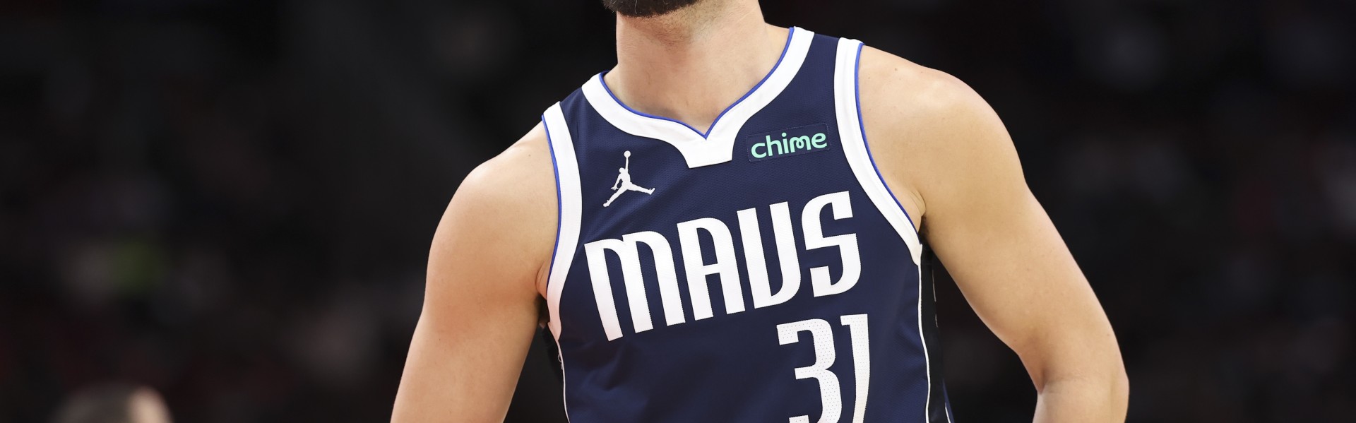 开云体育官网-越打越坑了！克莱8中2得5分2板1助 三分6中1&amp;正负值-12