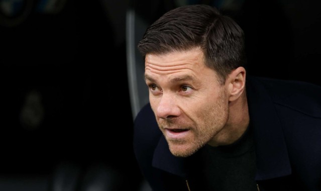 阿隆索为何注定在皇马失败？西甲名宿点破核心原因。下一站利物浦？|哈维·阿隆索|勒沃库森|杰拉德|皇家马德里|阿隆-皮埃尔_新浪体育_新浪新闻